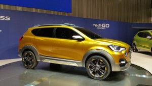 Datsun-GO-Cross-Concept-side-quarter-unveiled-900x506